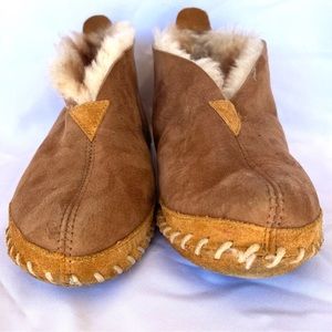 L.L. Bean Women's Wicked Good Slippers 9M Used